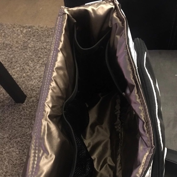 Ju-Ju Be Messenger Diaper Bag - Picture 3 of 5